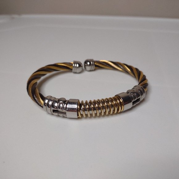 Nice Two Tone Twisted Metal Bracelet - Picture 1 of 11